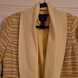 Doncaster Sz 16 Women's Yellow. Cream, Gold Striped Jacket ($595 Retail)! NWT